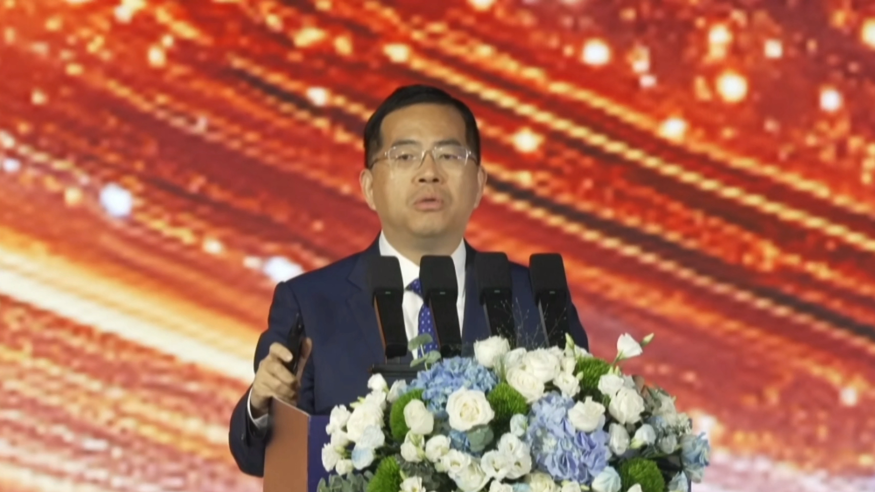 ���dͨӍ��ϯ�\(y��n)�I���x��ʯ�����m(x��)����B��+�������p݆�(q��)�ӑ�(zh��n)�����y�ֻ�鹲��(chu��ng)�rֵ